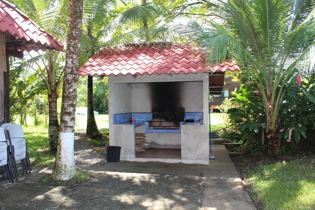 Villas Maria Luisa อูวีตา ภายนอก รูปภาพ