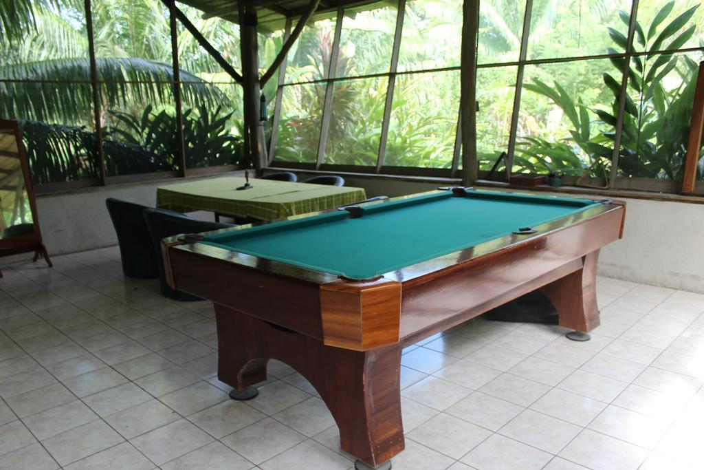 Villas Maria Luisa อูวีตา ภายนอก รูปภาพ