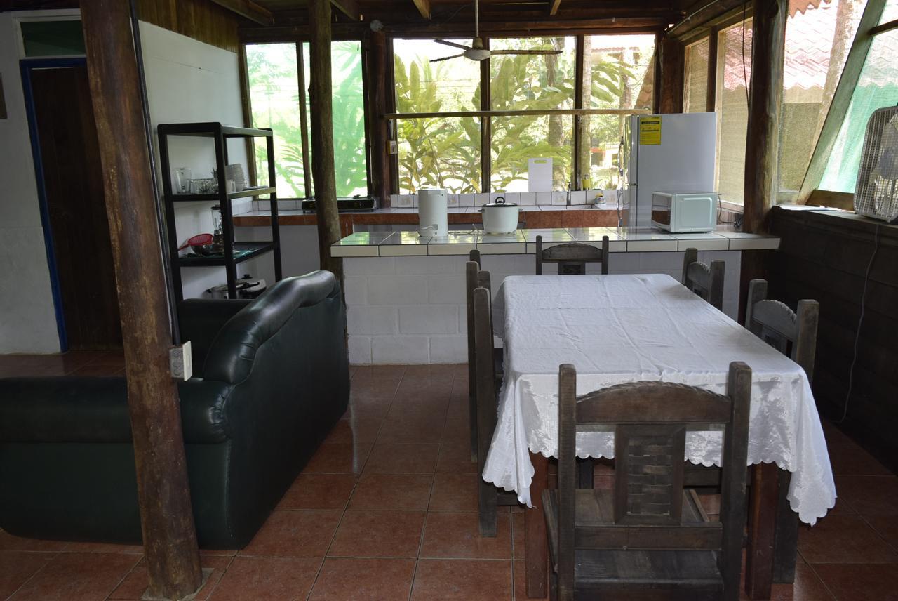 Villas Maria Luisa อูวีตา ภายนอก รูปภาพ