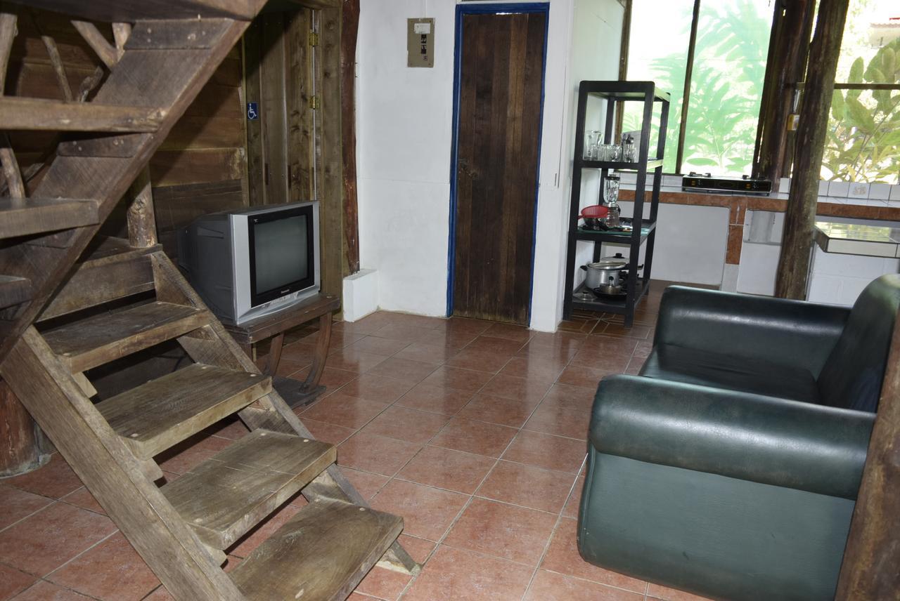 Villas Maria Luisa อูวีตา ภายนอก รูปภาพ