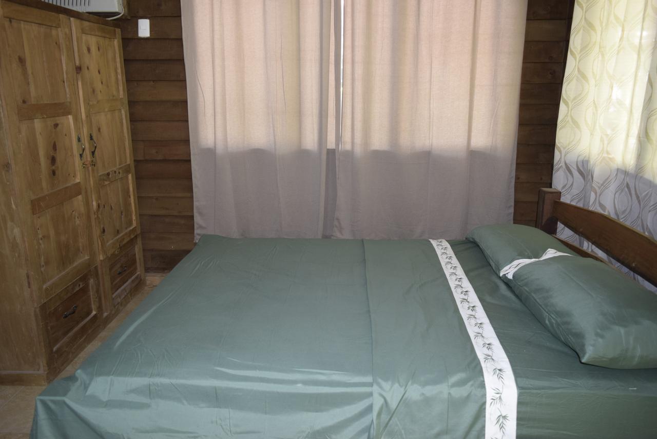 Villas Maria Luisa อูวีตา ภายนอก รูปภาพ
